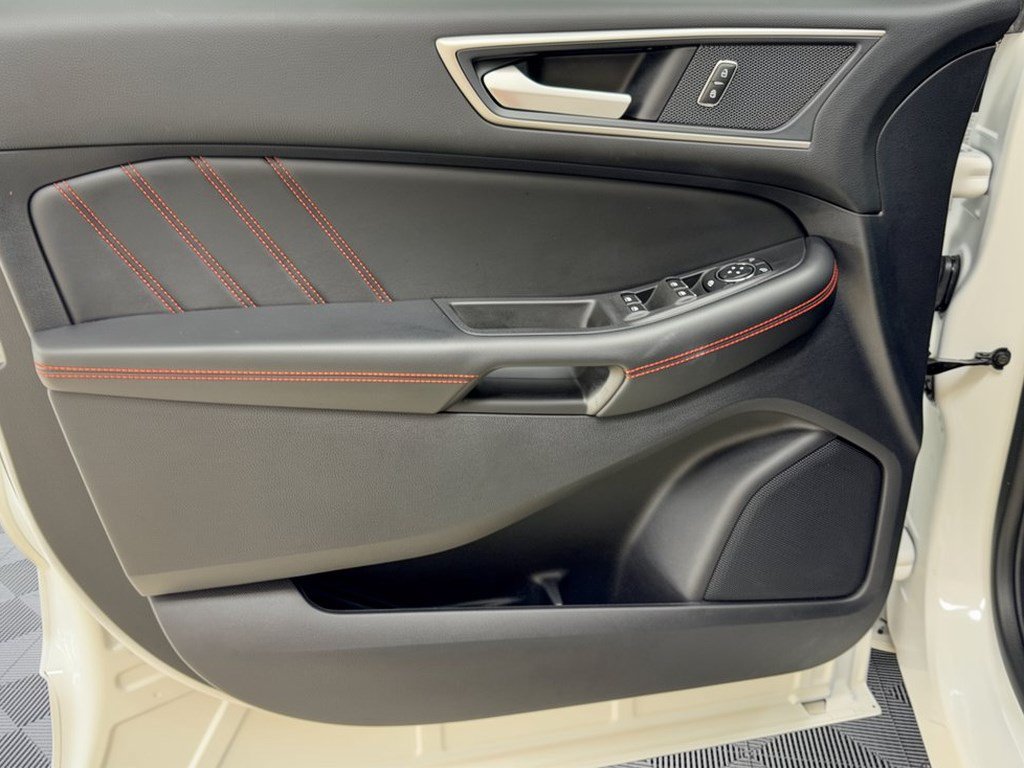 Certified 2021 Ford Edge ST-Line FWD image 14