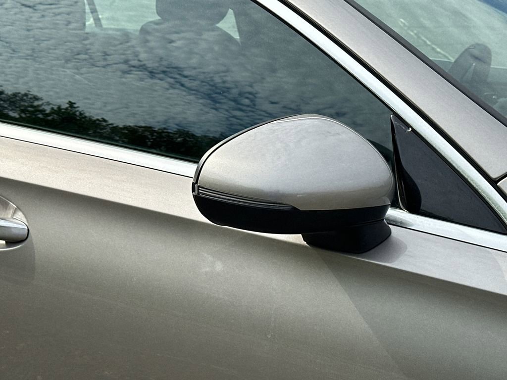 Used 2020 Mercedes-Benz A 220 w/ Premium Package image 8