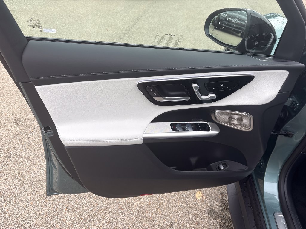 New 2027 Mercedes-Benz GLC 300 4MATIC image 10