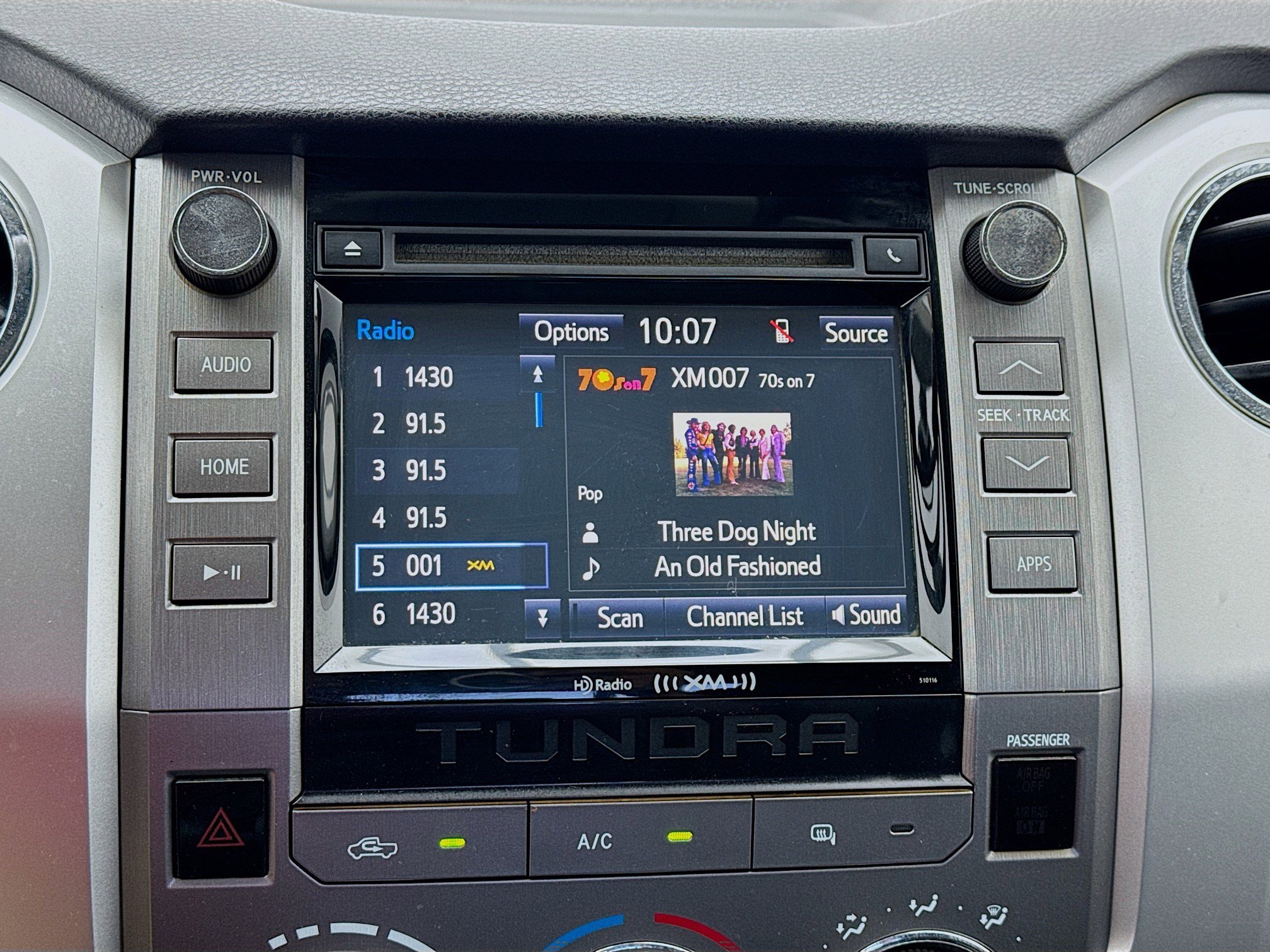 Used 2017 Toyota Tundra SR5 image 11