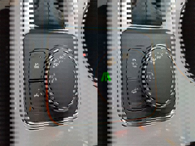 Used 2022 Chevrolet Blazer LT image 25