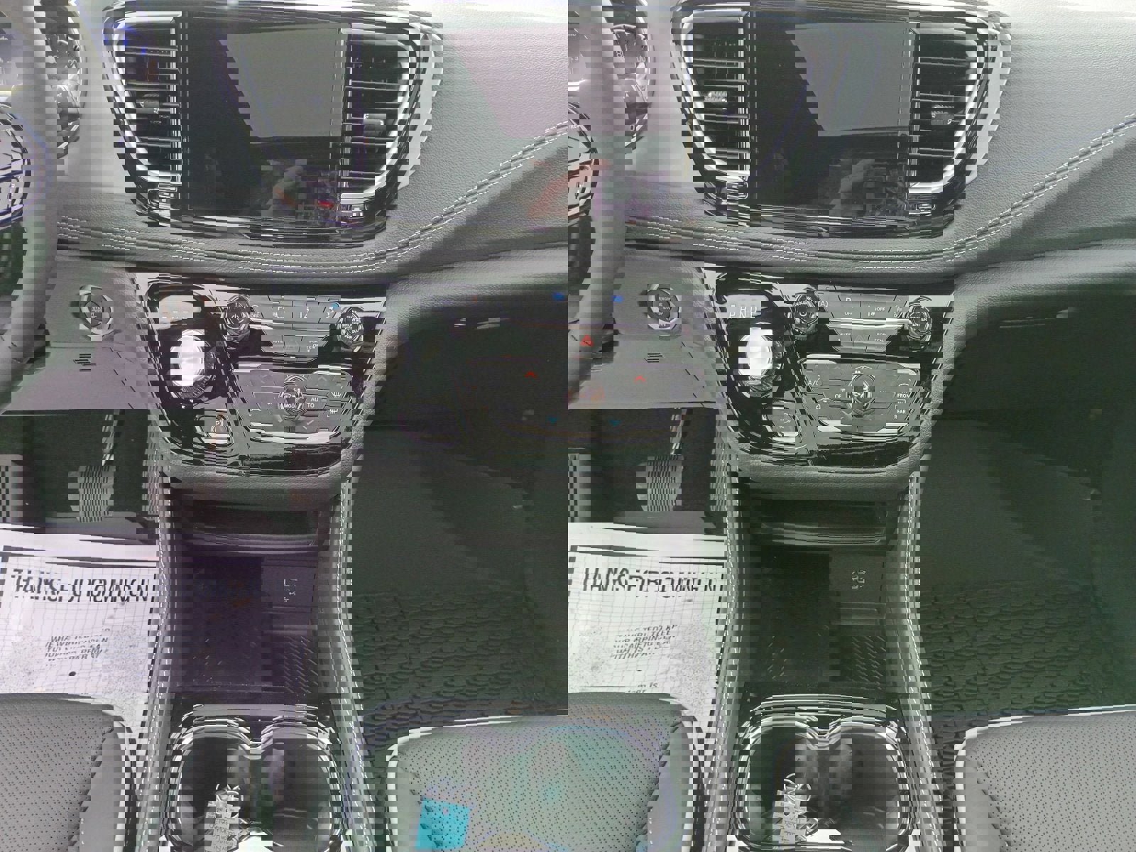 New 2026 Chrysler Pacifica Limited image 12