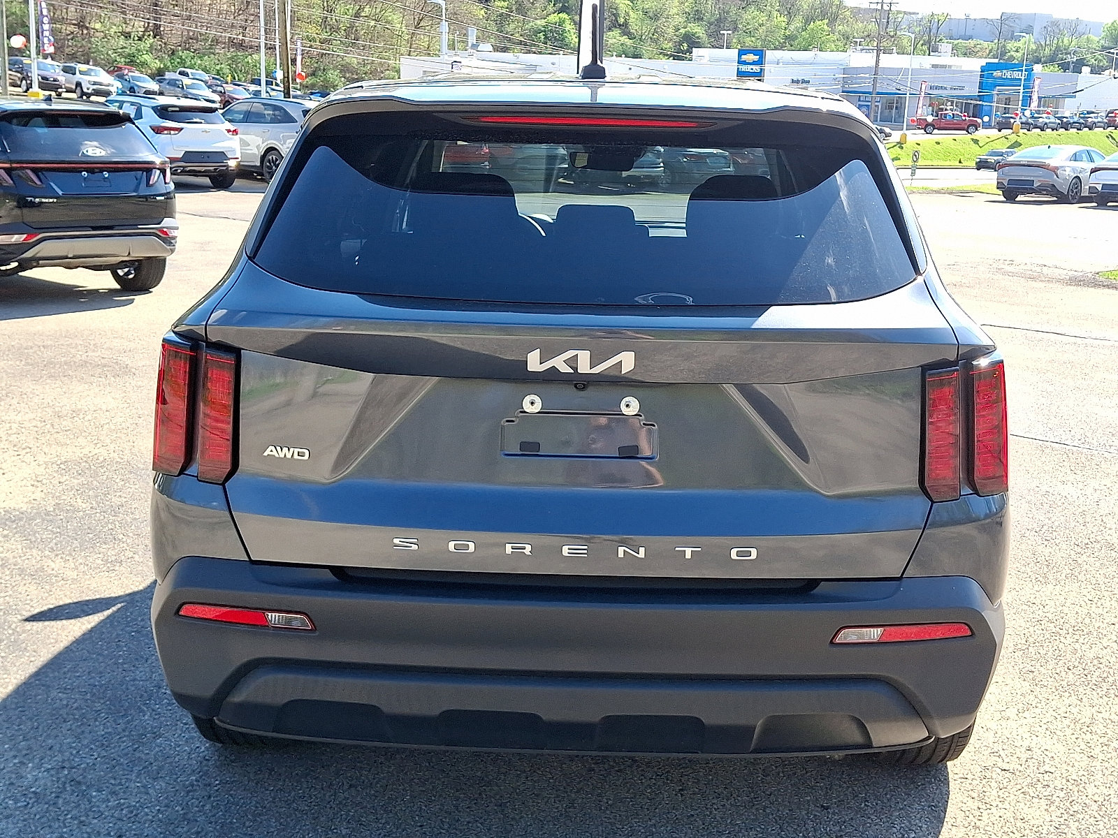 Used 2022 Kia Sorento LX image 5