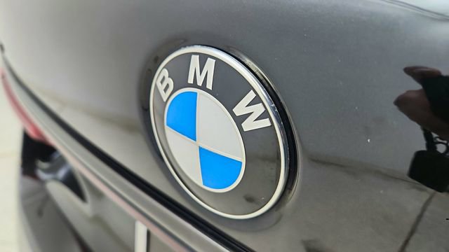 Used 2022 BMW 750i xDrive w/ Executive Package AWD/4WD image 16