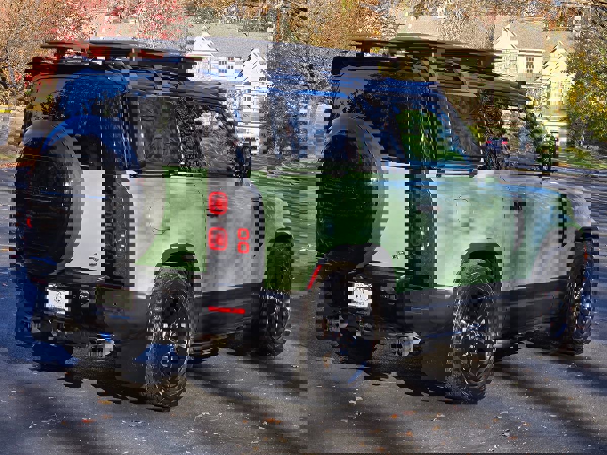 Used 2023 Land Rover Defender 110 75th Limited Edition image 7