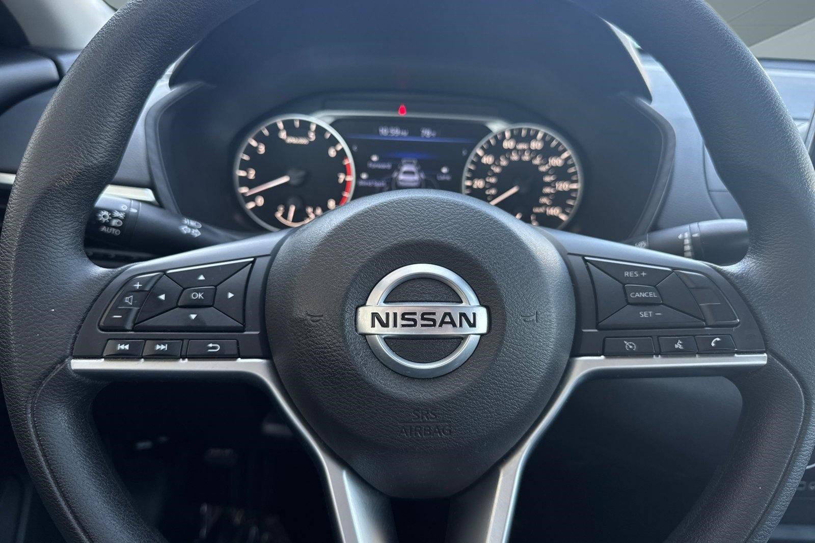 Used 2022 Nissan Altima 2.5 SV FWD image 17