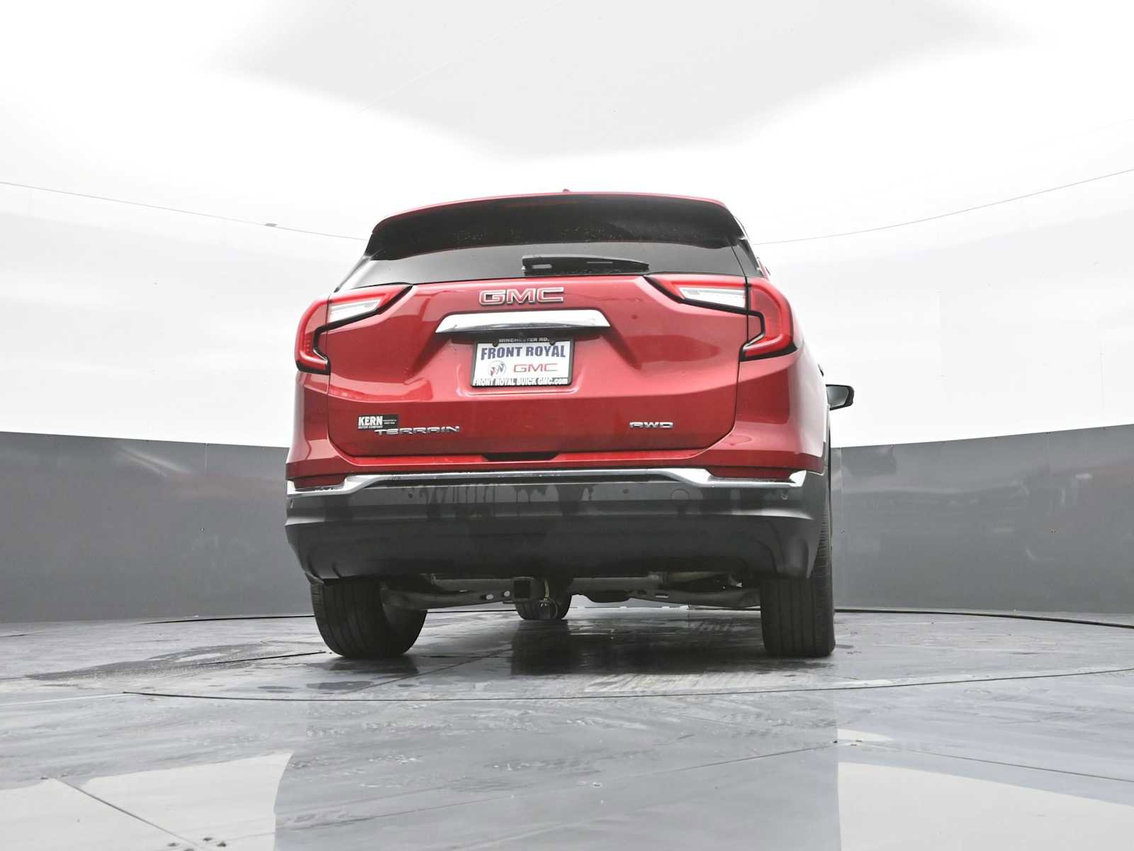 Used 2023 GMC Terrain SLT image 41