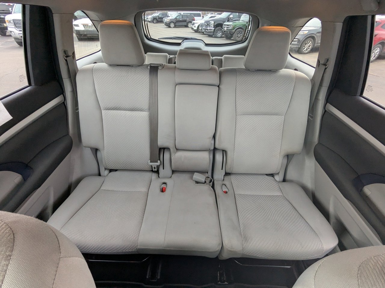 Used 2019 Toyota Highlander LE image 16