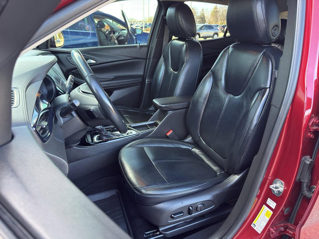 Used 2022 Buick Encore GX Select w/ Sport Touring Package image 15