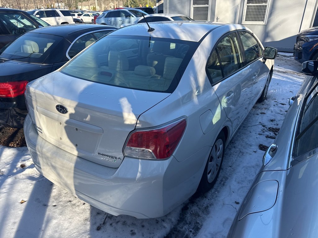 Used 2013 Subaru Impreza 2.0i image 3