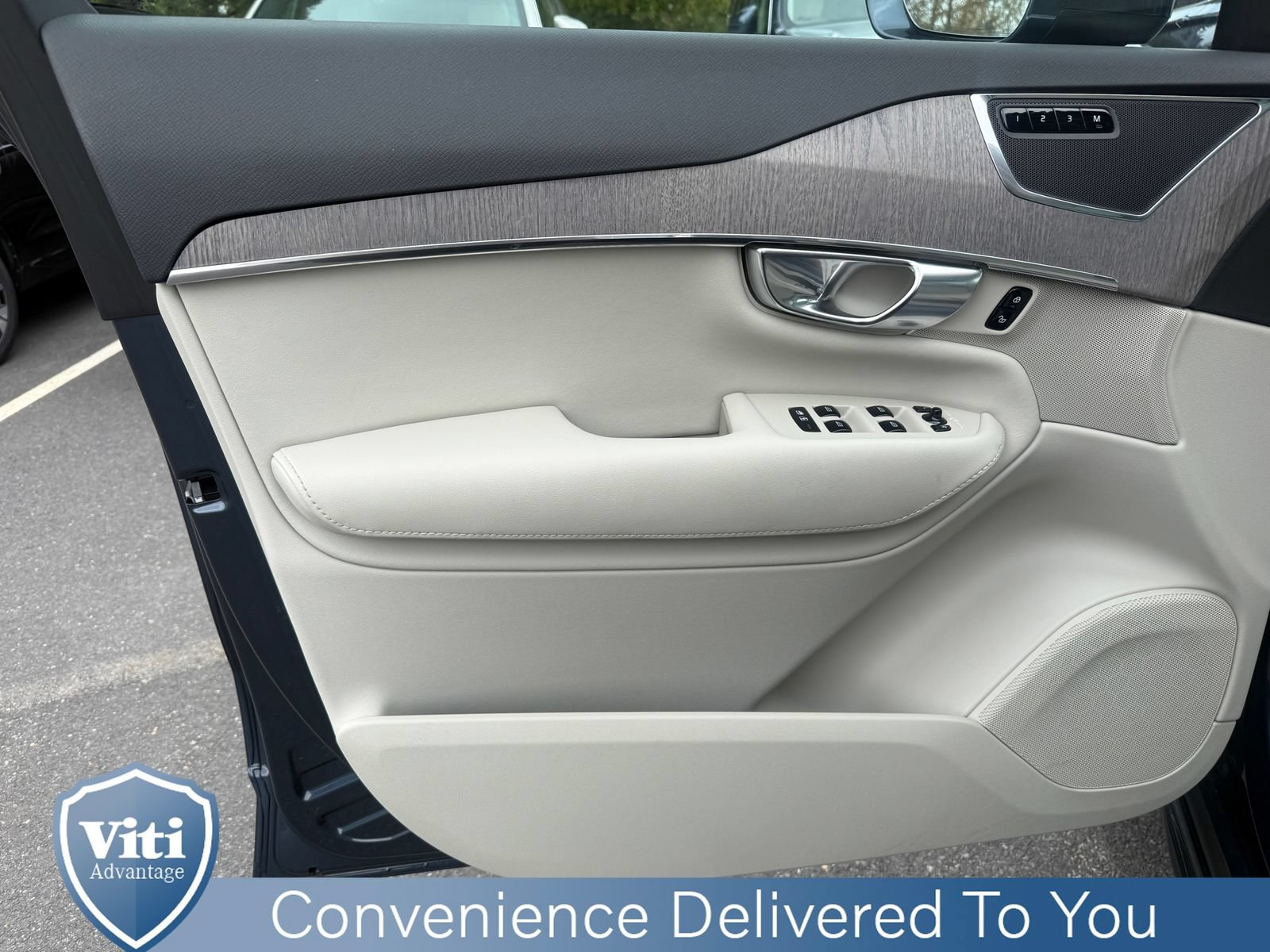 Certified 2023 Volvo XC90 B5 Plus w/ Protection Package Premier AWD/4WD image 15