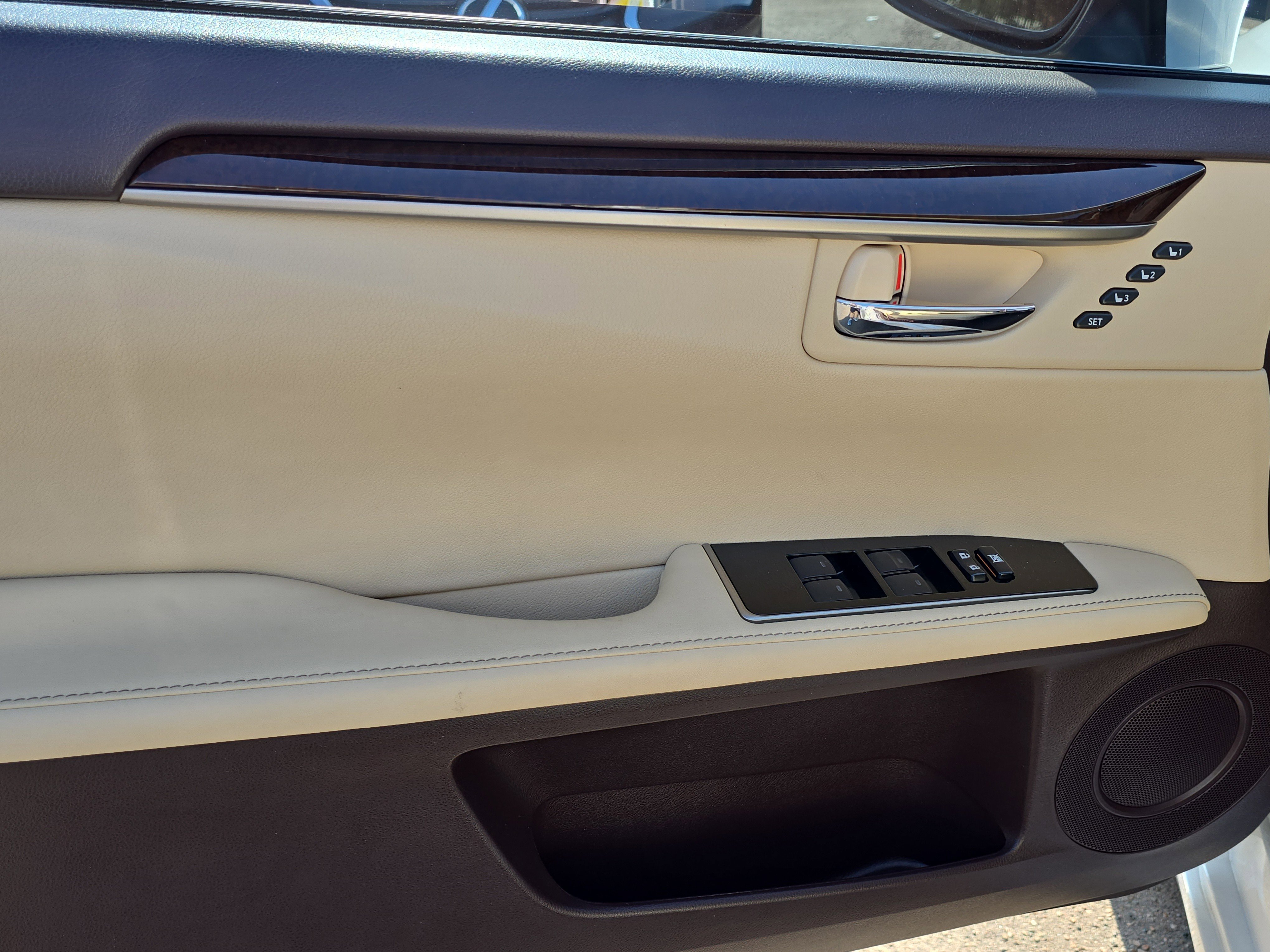 Used 2017 Lexus ES 350 image 19