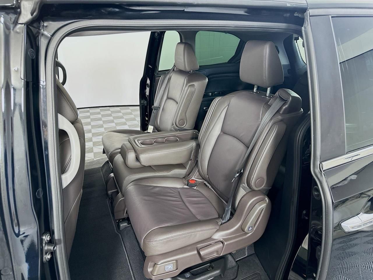 Used 2018 Honda Odyssey EX-L image 35