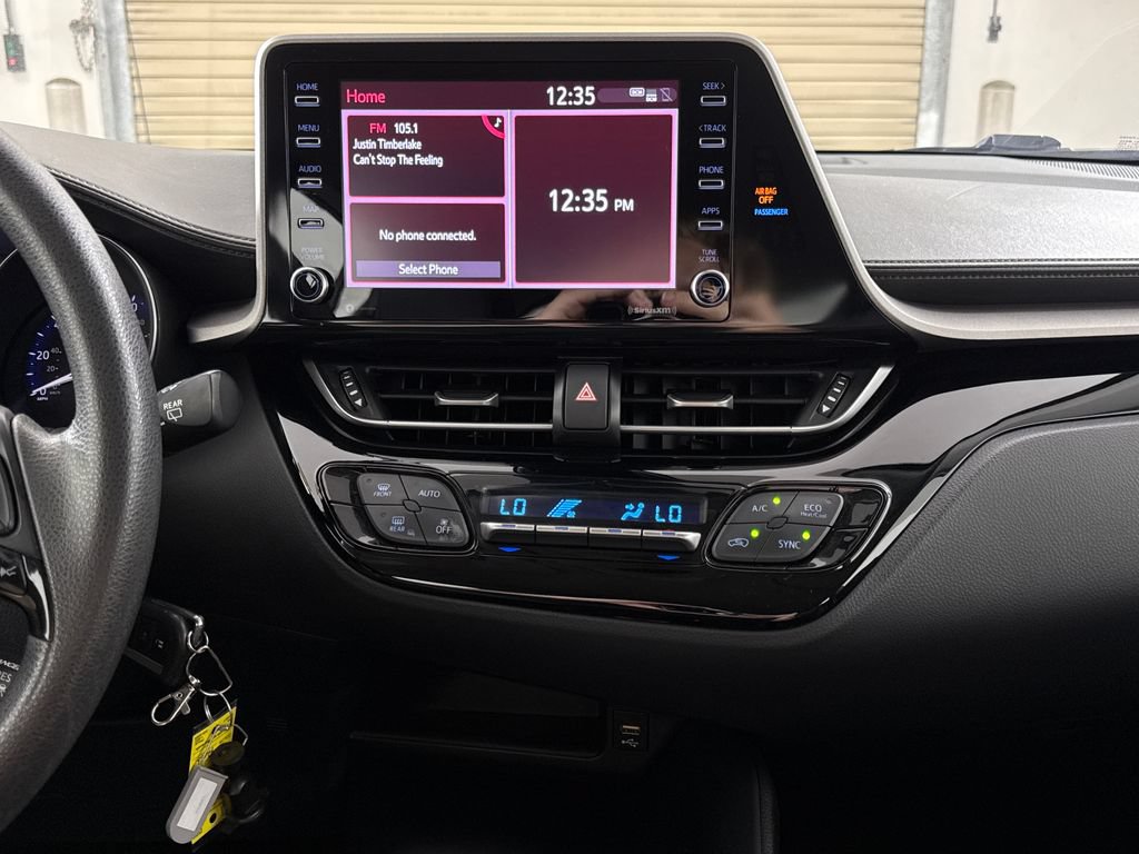 Used 2020 Toyota C-HR LE FWD image 17