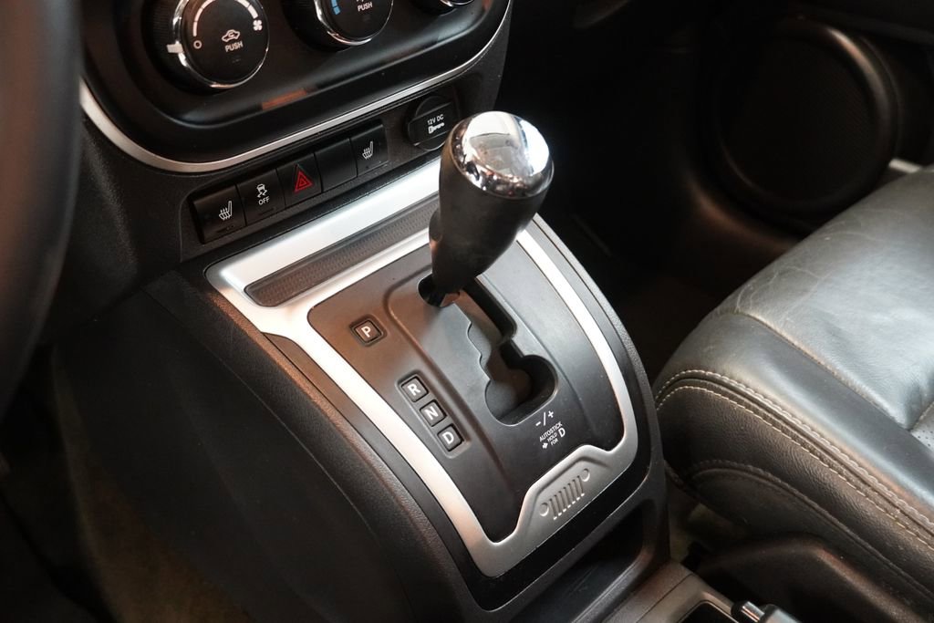 Used 2017 Jeep Compass High Altitude AWD/4WD image 21