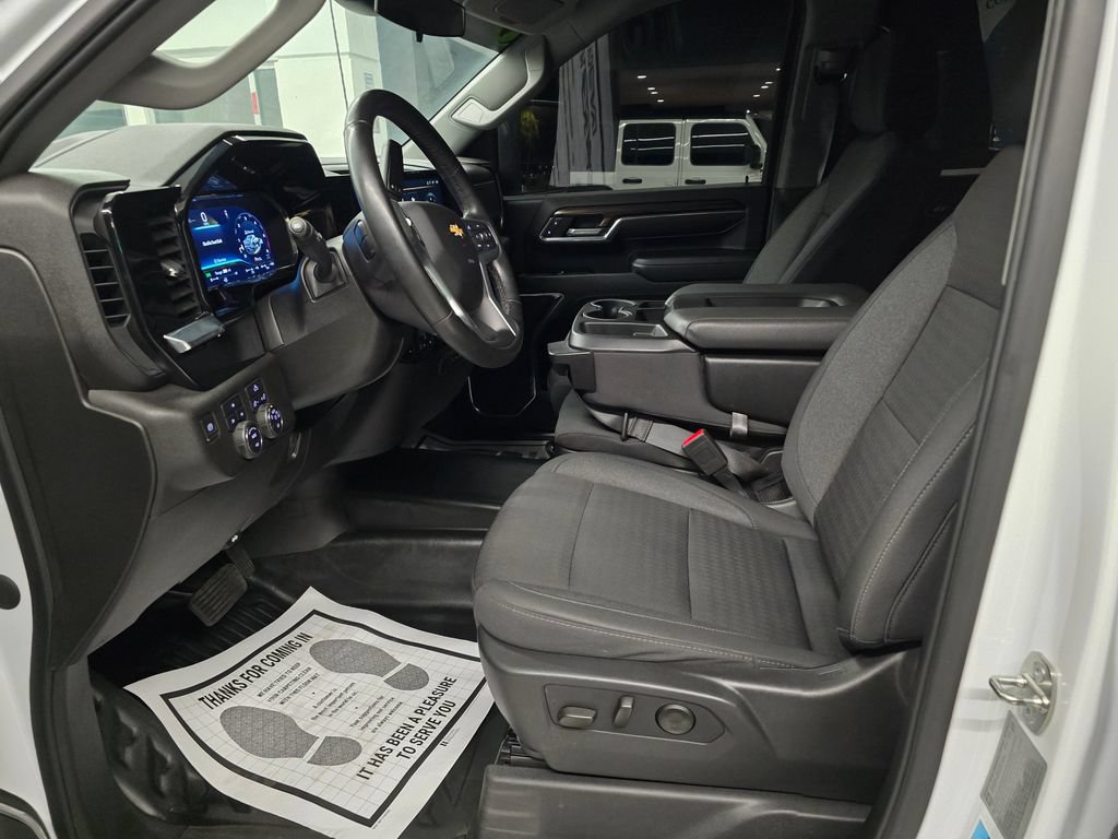 Used 2024 Chevrolet Silverado 3500 LT w/ Convenience Package AWD/4WD image 24