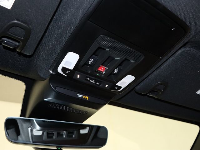 Certified 2025 Acura ADX A-Spec image 22