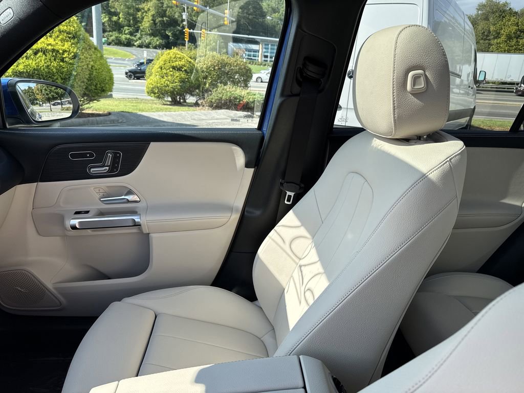 New 2026 Mercedes-Benz GLB 250 4MATIC image 31