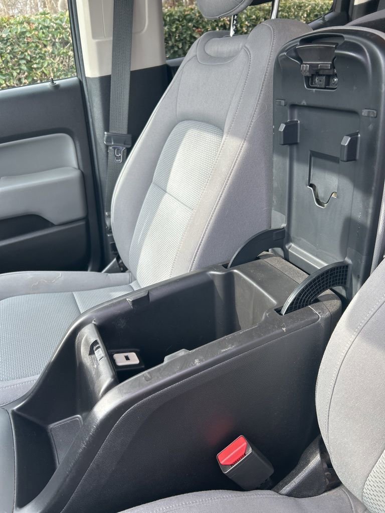 Used 2016 Chevrolet Colorado LT w/ LT Convenience Package image 18