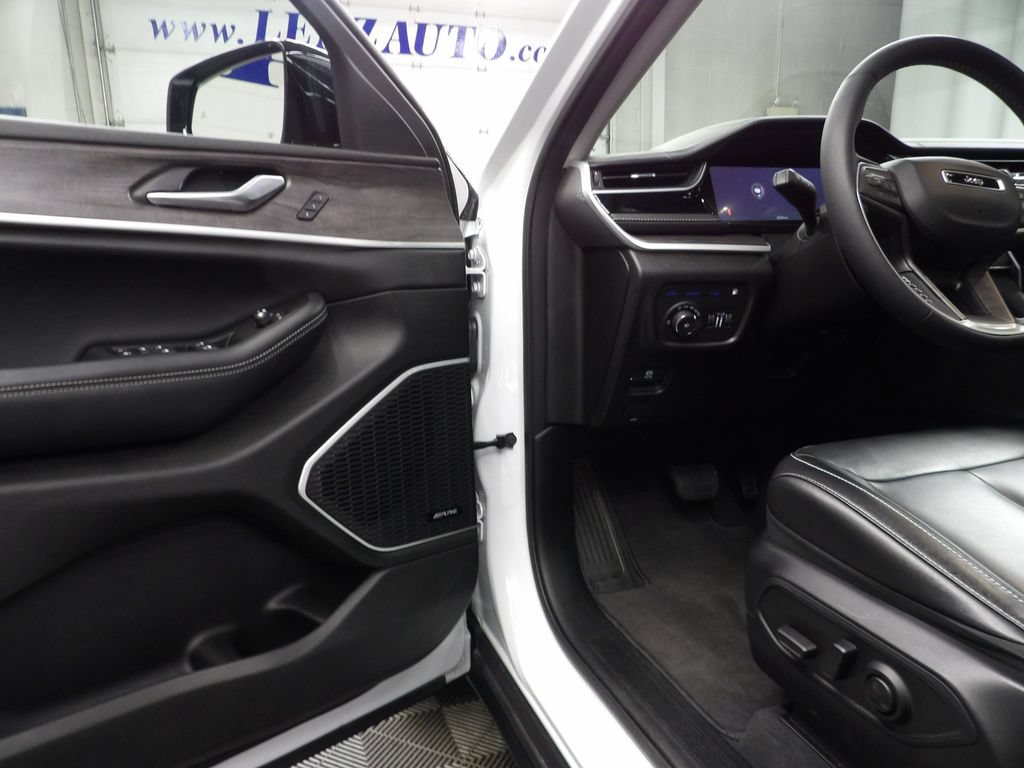 Used 2022 Jeep Grand Cherokee Limited 4xe AWD/4WD image 40