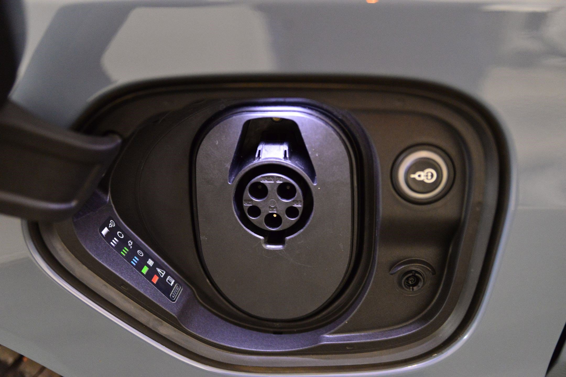 Certified 2023 Audi e-tron GT Premium Plus image 14