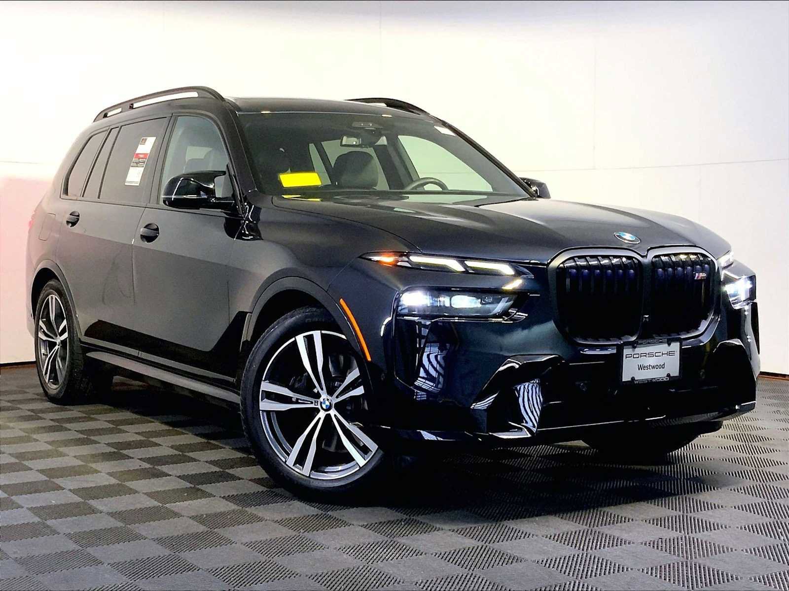 Used 2024 BMW X7 M60i w/ Executive Package image 9