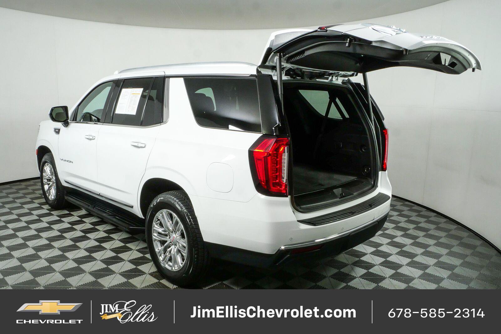 Certified 2023 GMC Yukon SLT RWD image 36