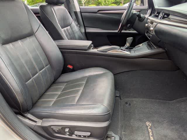 Used 2016 Lexus ES 350 w/ Luxury Package w/Wood Trim FWD image 20