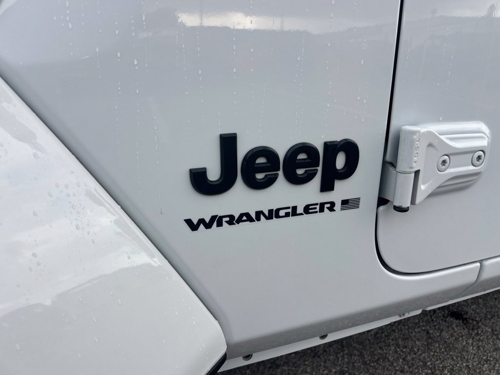 Certified 2025 Jeep Wrangler Unlimited Sahara AWD/4WD image 21