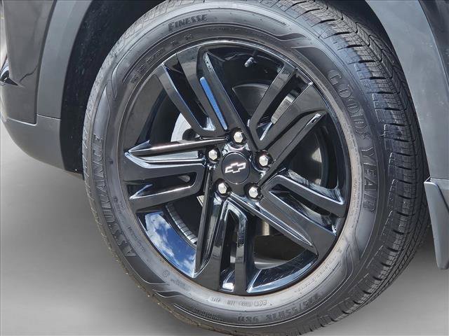 Used 2026 Chevrolet Trax ACTIV w/ Driver Confidence Package FWD image 9