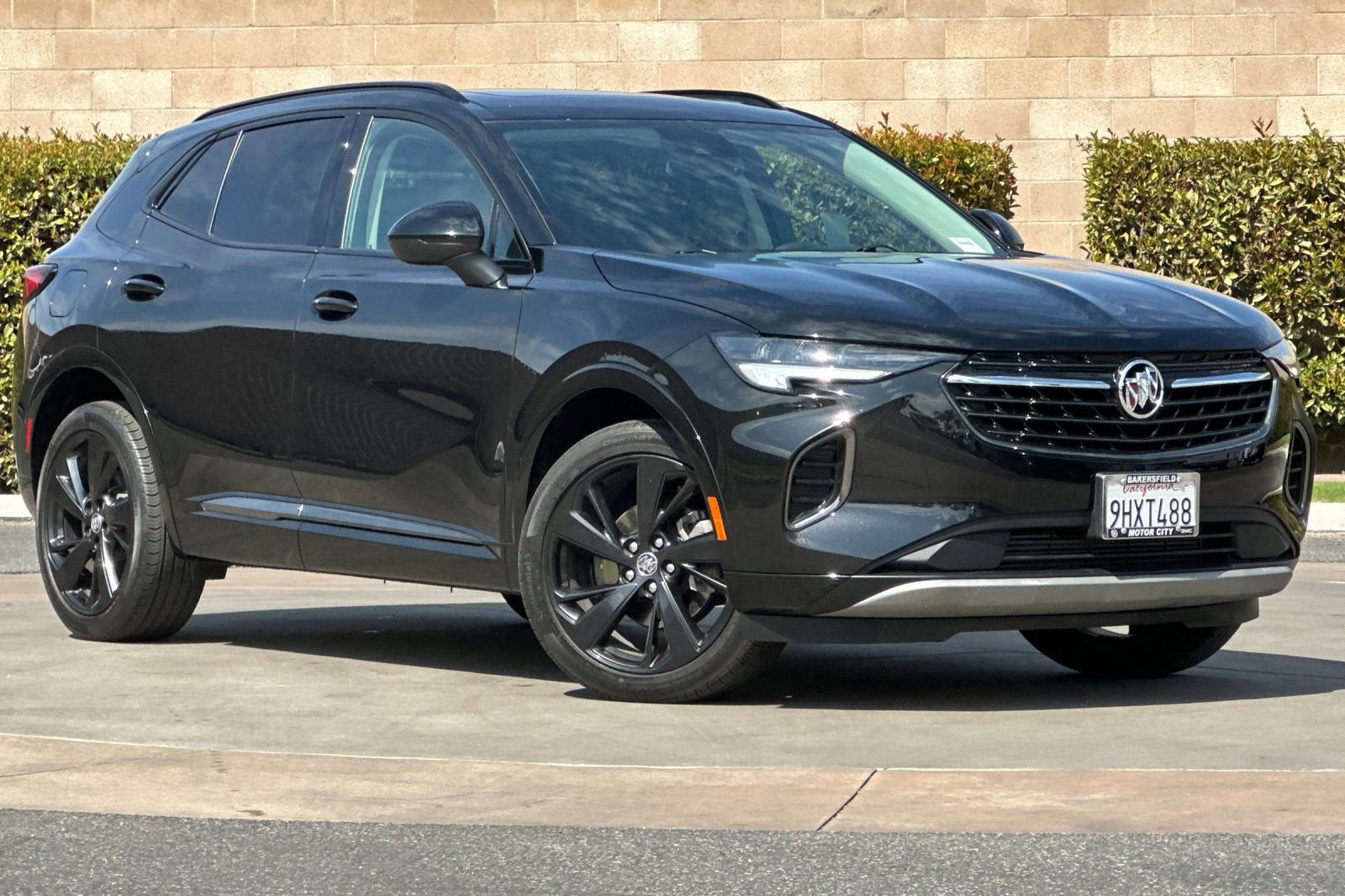 Certified 2023 Buick Envision Essence w/ Sport Touring Package image 2