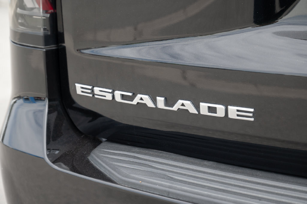 Used 2023 Cadillac Escalade ESV Luxury RWD image 12