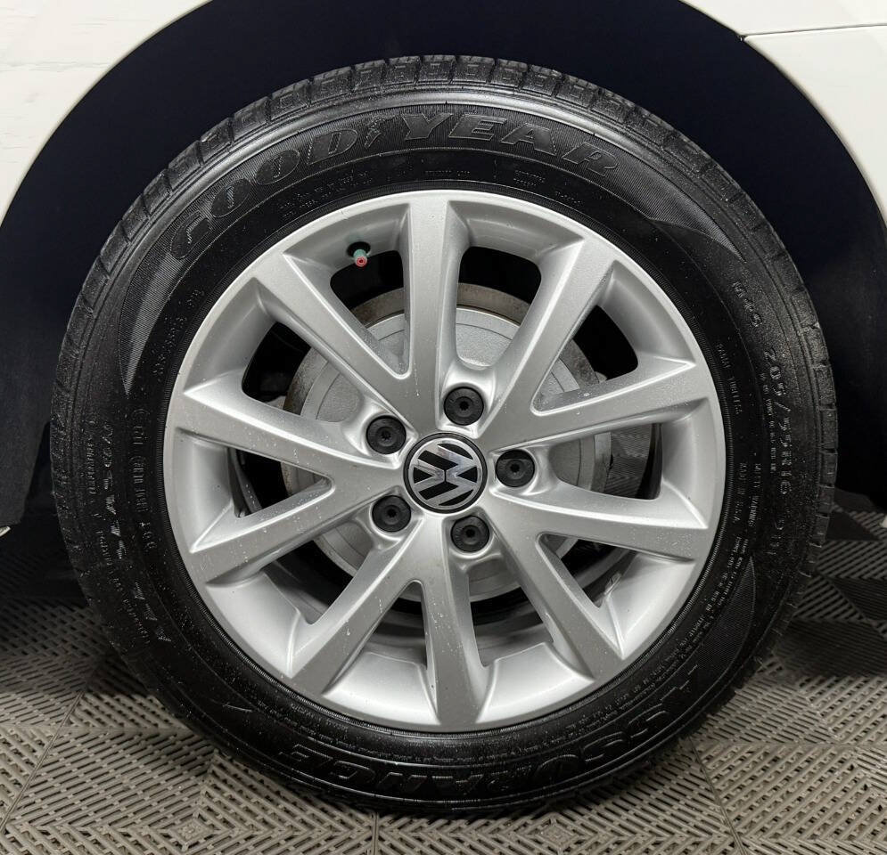 Used 2012 Volkswagen Jetta SE FWD image 24