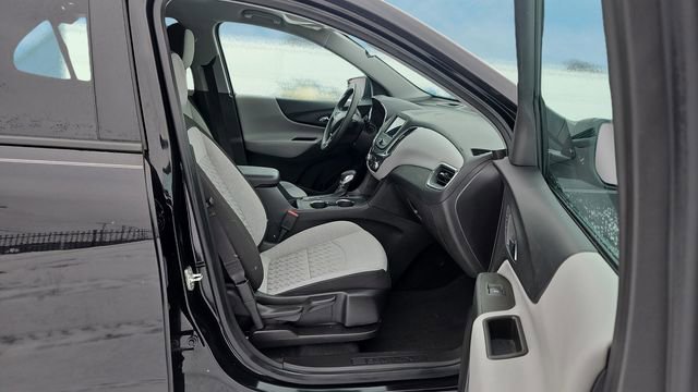 Used 2023 Chevrolet Equinox LS w/ LS Convenience Package image 13