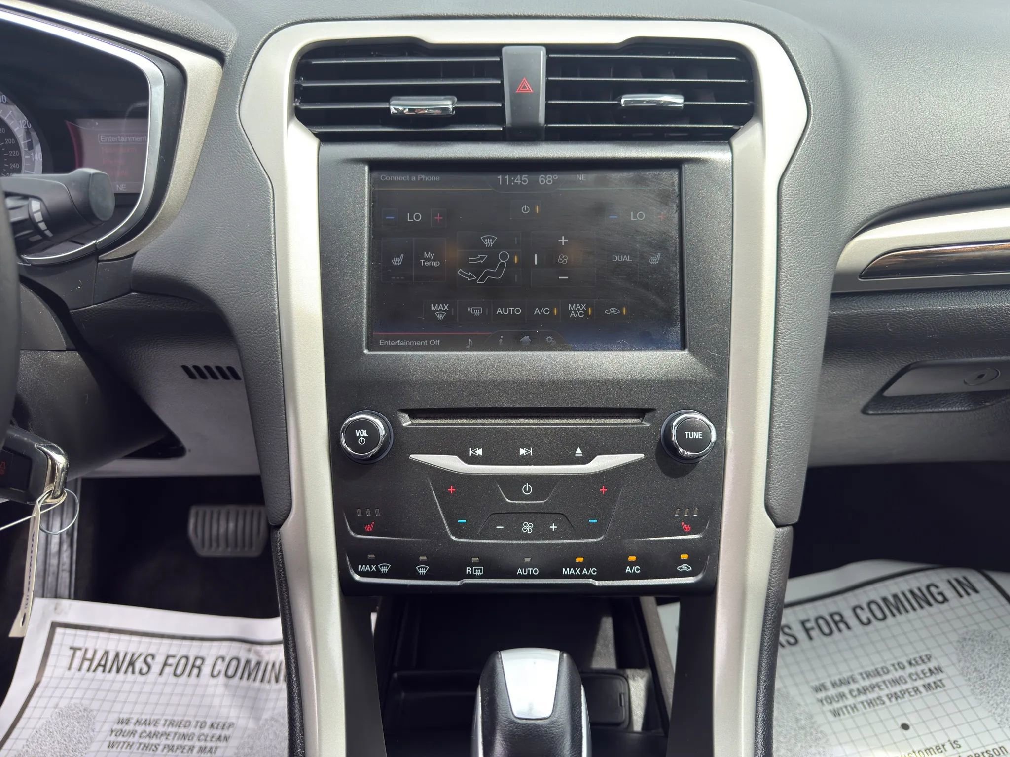 Used 2015 Ford Fusion SE w/ Equipment Group 202A AWD/4WD image 27