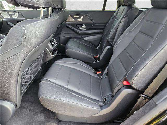 New 2026 Mercedes-Benz GLS 580 4MATIC image 16
