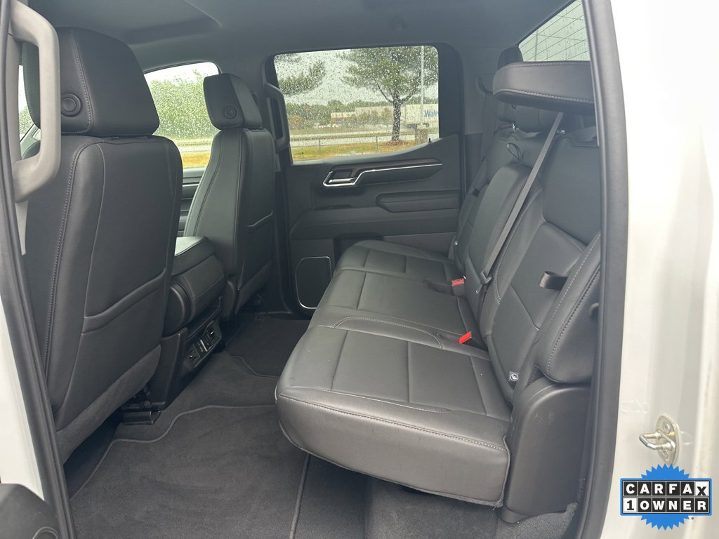 Used 2024 GMC Sierra 1500 SLT image 44