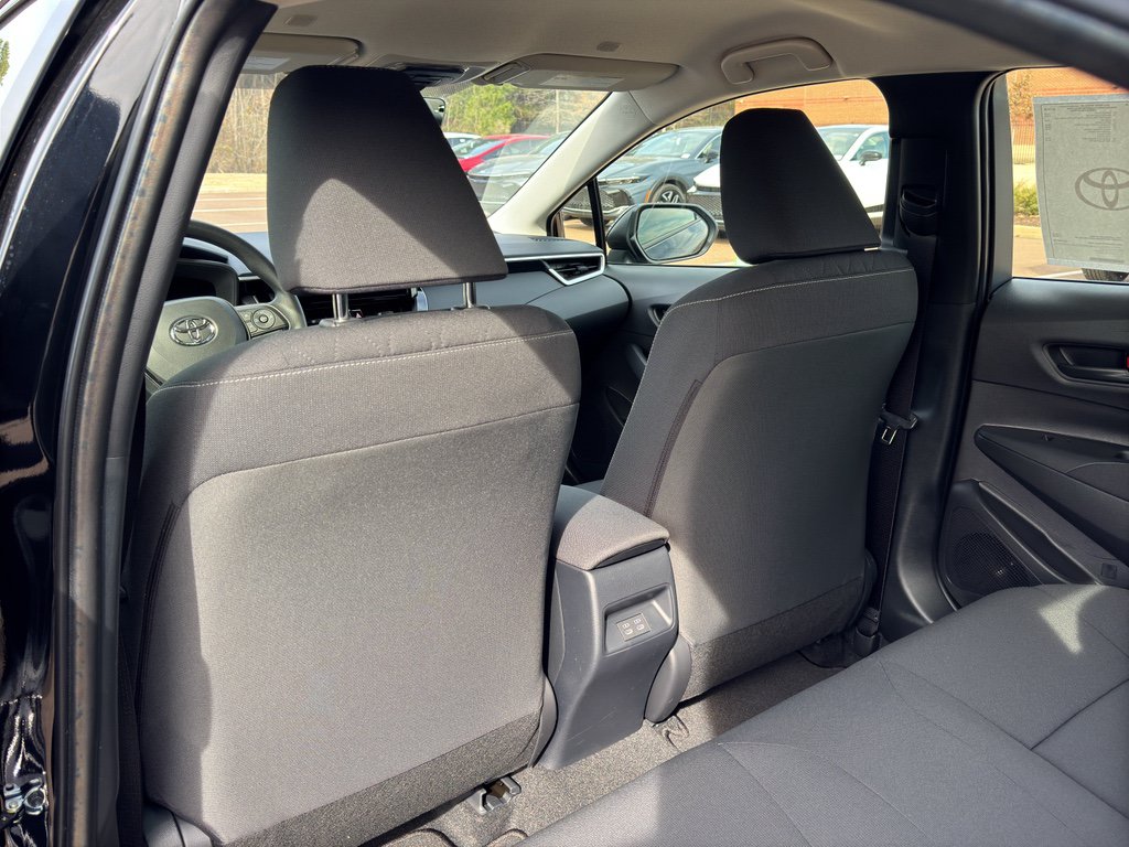 Used 2026 Toyota Corolla LE FWD image 13