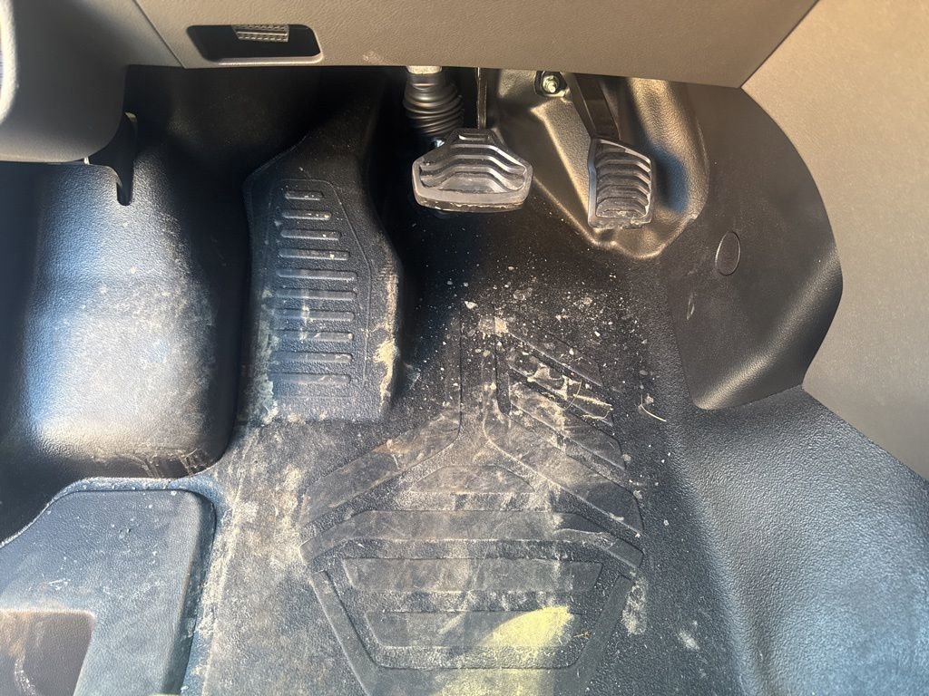 New 2024 Ford Transit 150 148 Medium Roof w/ Load Area Protection Package image 39