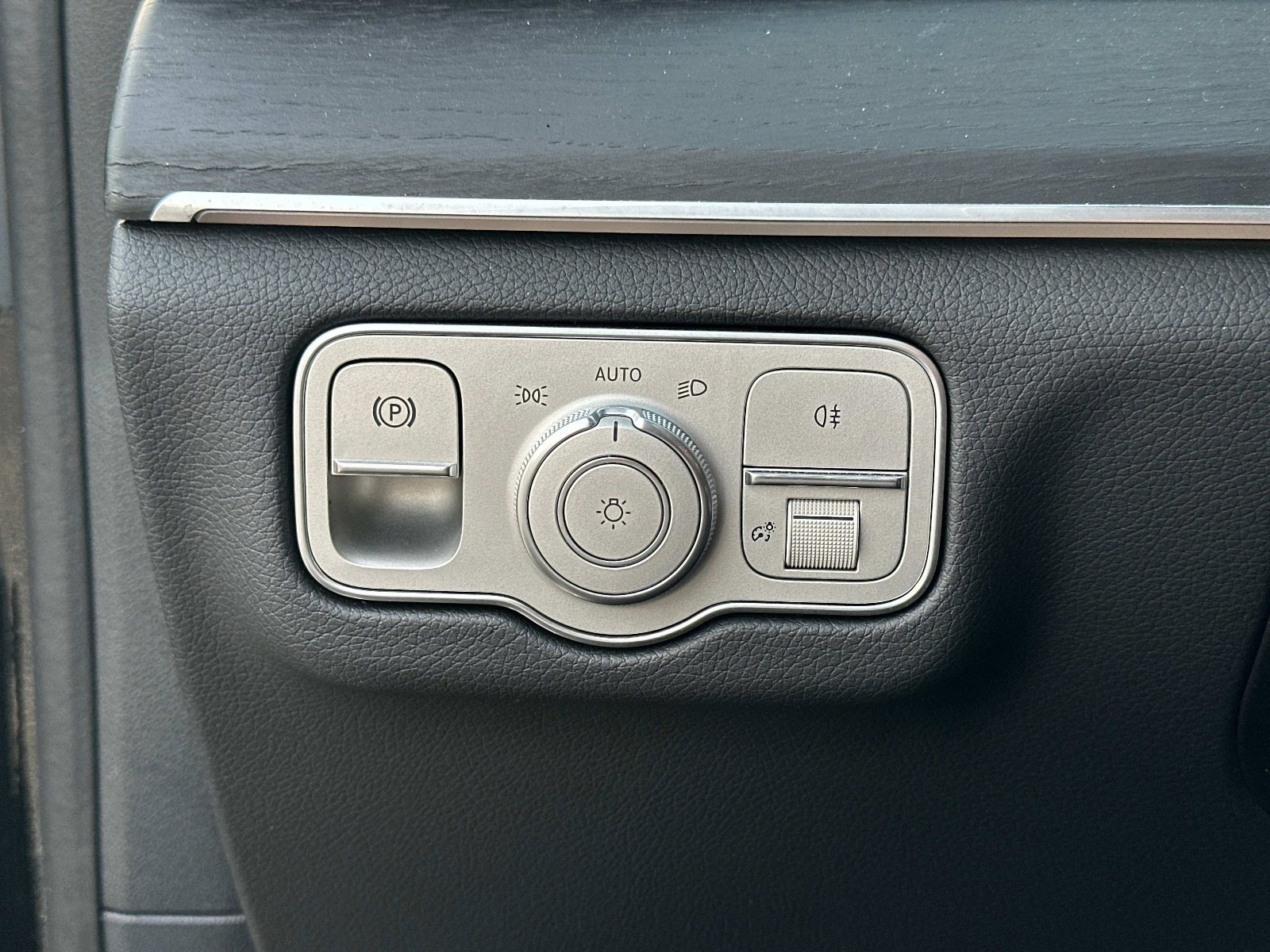 Certified 2025 Mercedes-Benz GLS 450 4MATIC image 29