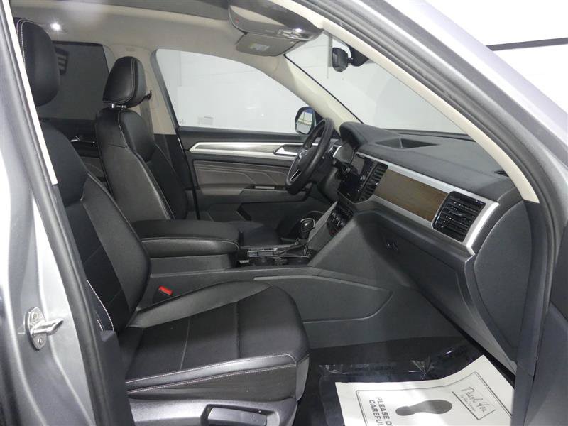 Used 2022 Volkswagen Atlas SE w/ Panoramic Sunroof Package FWD image 22