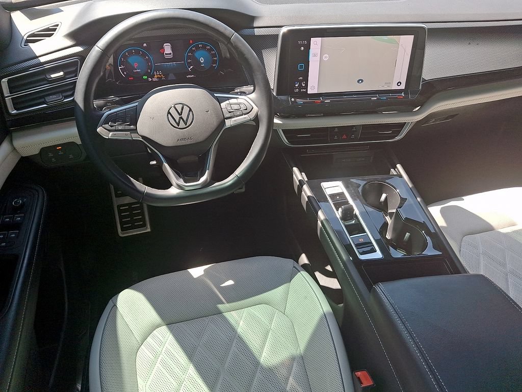 Certified 2024 Volkswagen Atlas Cross Sport SEL Premium R-Line AWD/4WD image 11