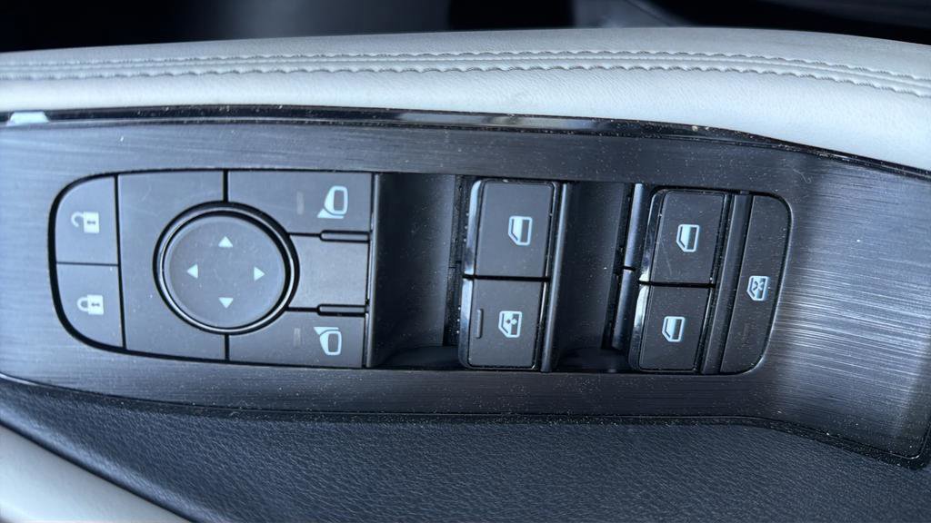 Certified 2023 Nissan Rogue SV w/ SV Premium B Package image 26