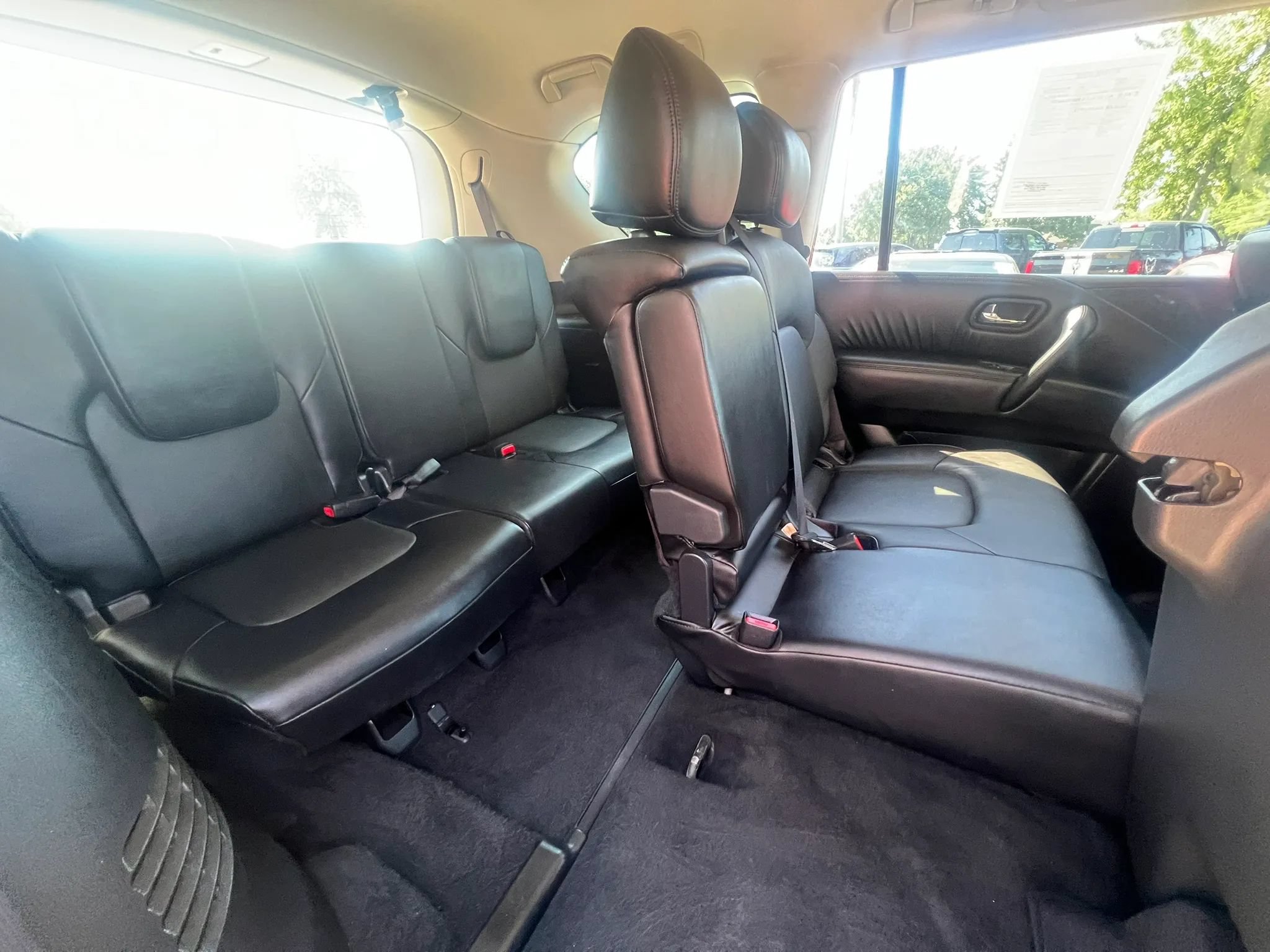 Used 2021 Nissan Armada SV AWD/4WD image 16