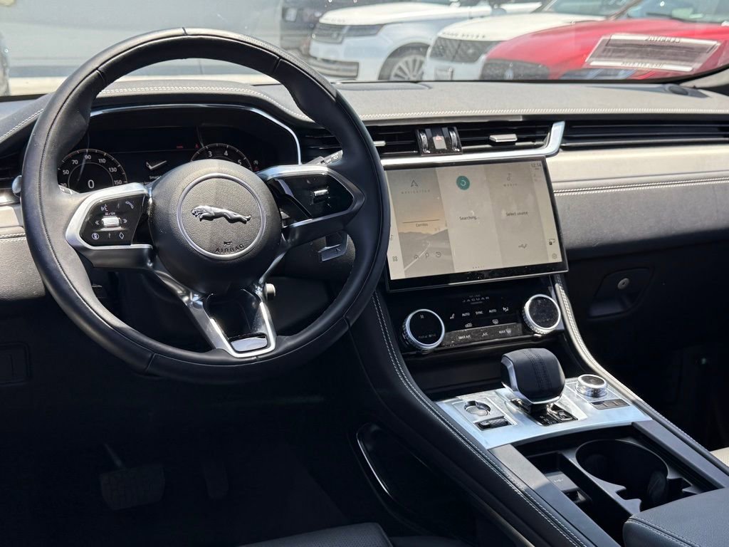 Used 2025 Jaguar F-PACE R-Dynamic S image 23