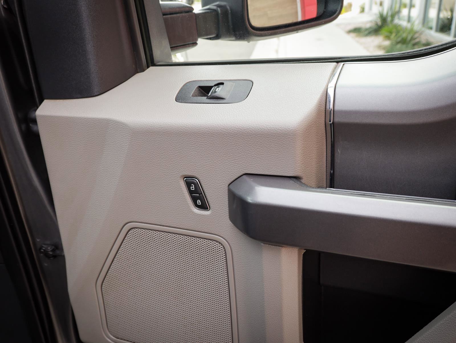 Used 2022 Ford F350 XLT w/ XLT Premium Package image 26