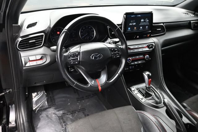 Used 2019 Hyundai Veloster 2.0 Premium FWD image 9