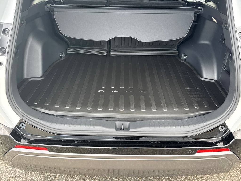 New 2026 Toyota RAV4 SE AWD/4WD image 18