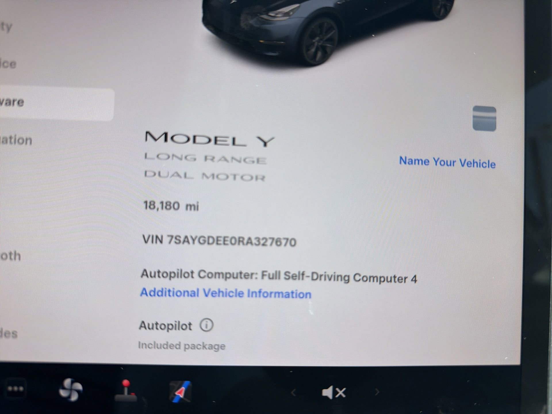 Used 2024 Tesla Model Y Long Range AWD/4WD image 26