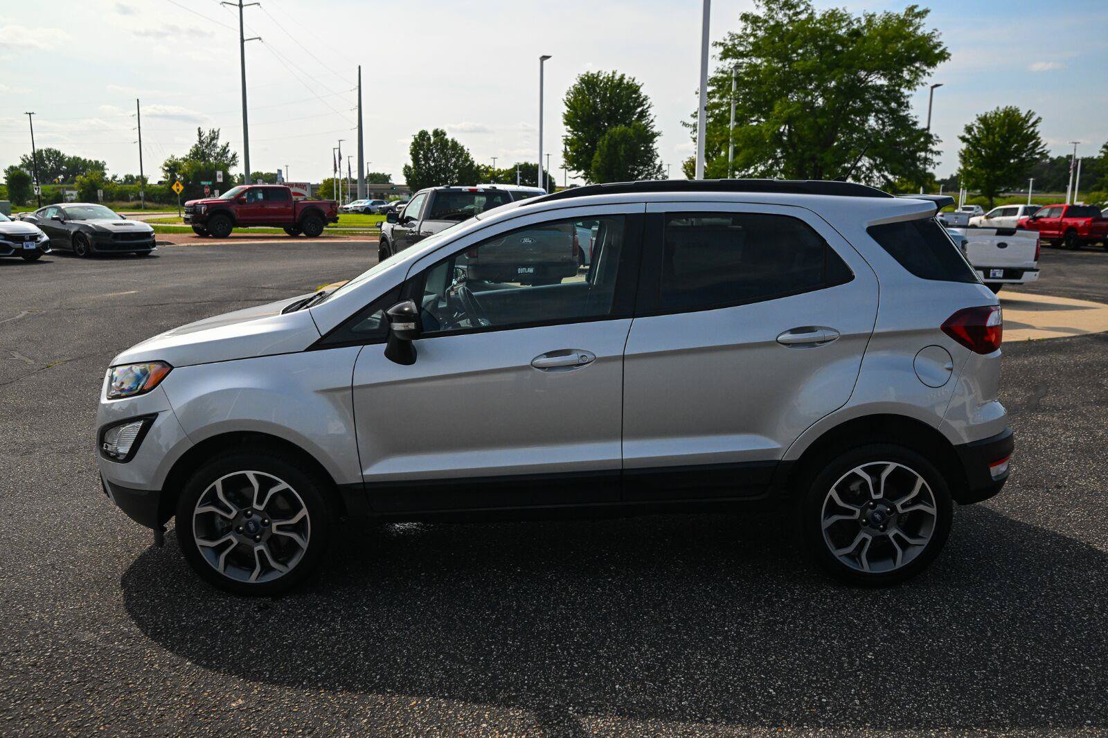 Used 2020 Ford EcoSport SES w/ SES Black Appearance Package AWD/4WD image 8